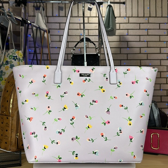 kate spade Handbags - 💥KATE SPADE - Shore Street Wild Flower Ditsy Margaretta - DT862